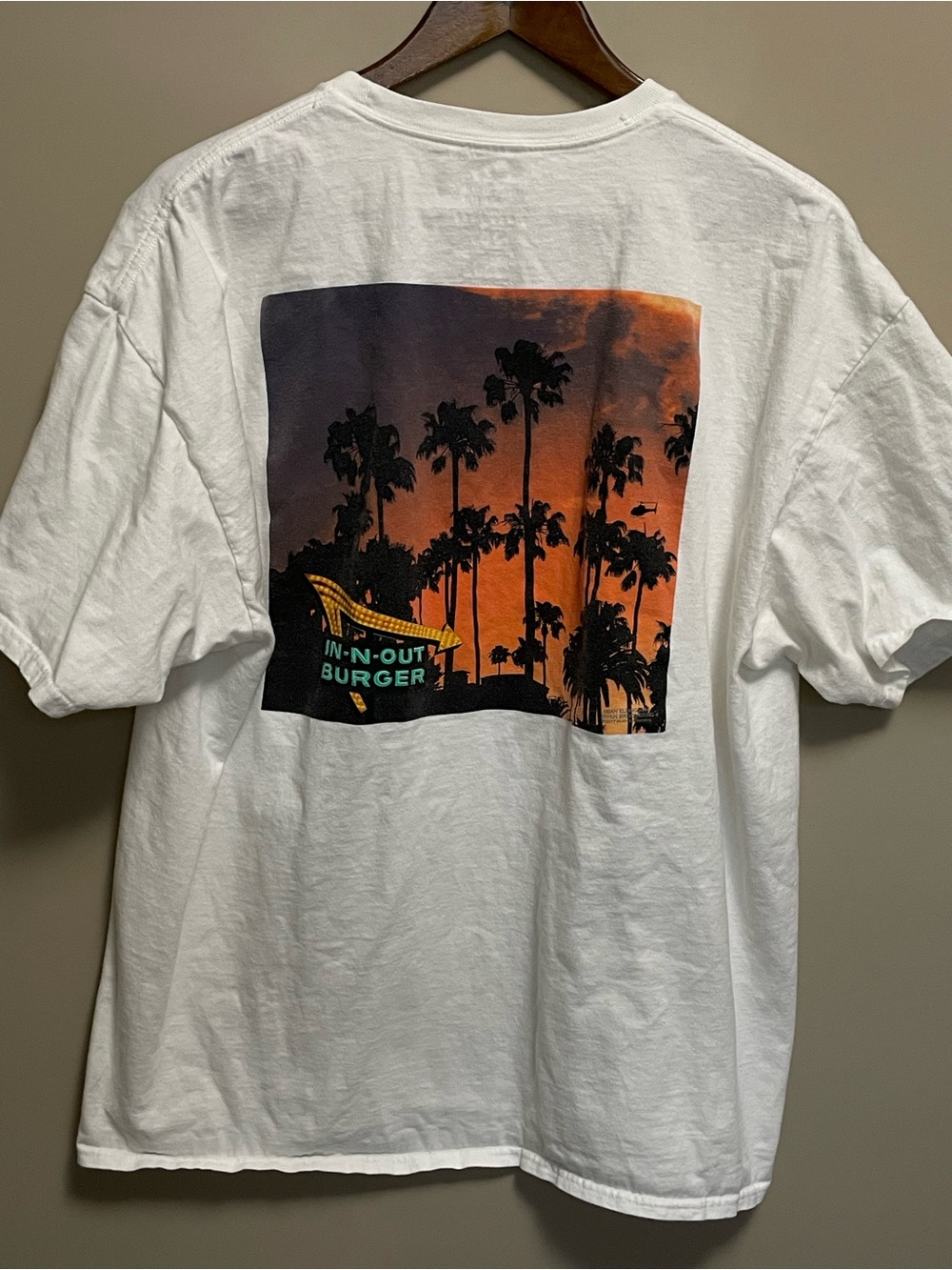 In-N-Out Burger California White Logo Tee Men’s XXL